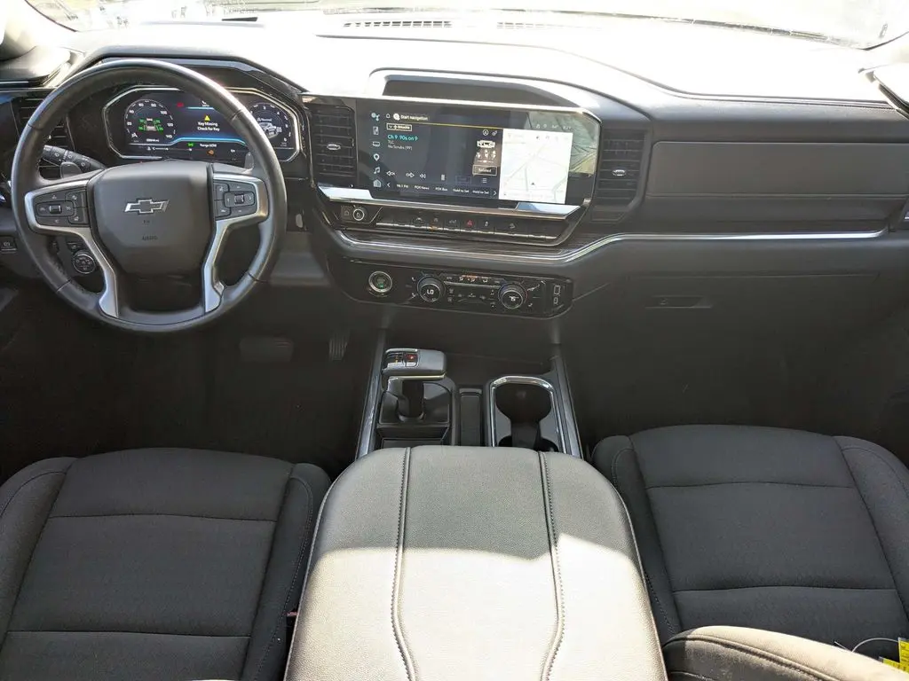 2023 Chevrolet Silverado - $46,900