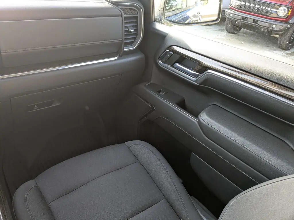 2023 Chevrolet Silverado - $46,900