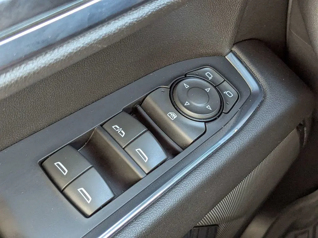 2023 Chevrolet Silverado - $46,900