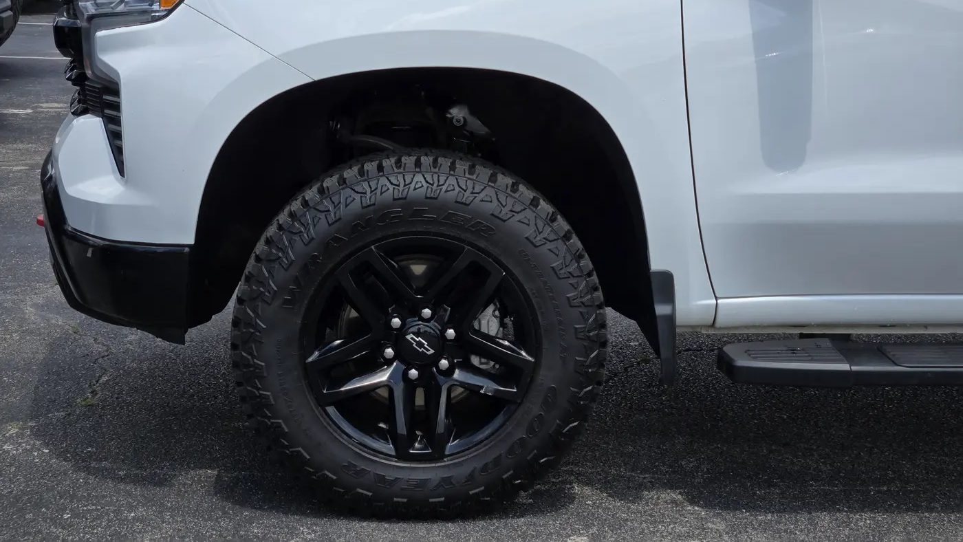2023 Chevrolet Silverado 1500 LT Trail Boss