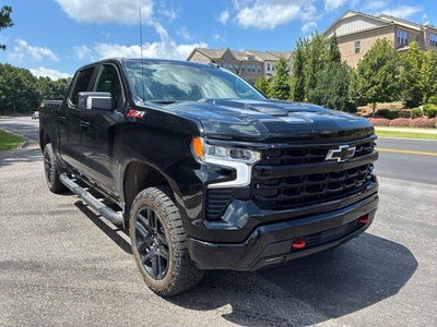 2024 Chevrolet Silverado 1500 4X4 LT Trail Boss 4DR Crew Cab 6.6 FT. SB