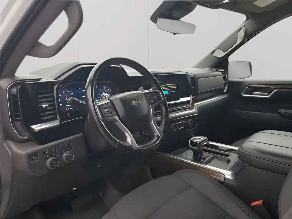 2024 Chevrolet Silverado - $45,923