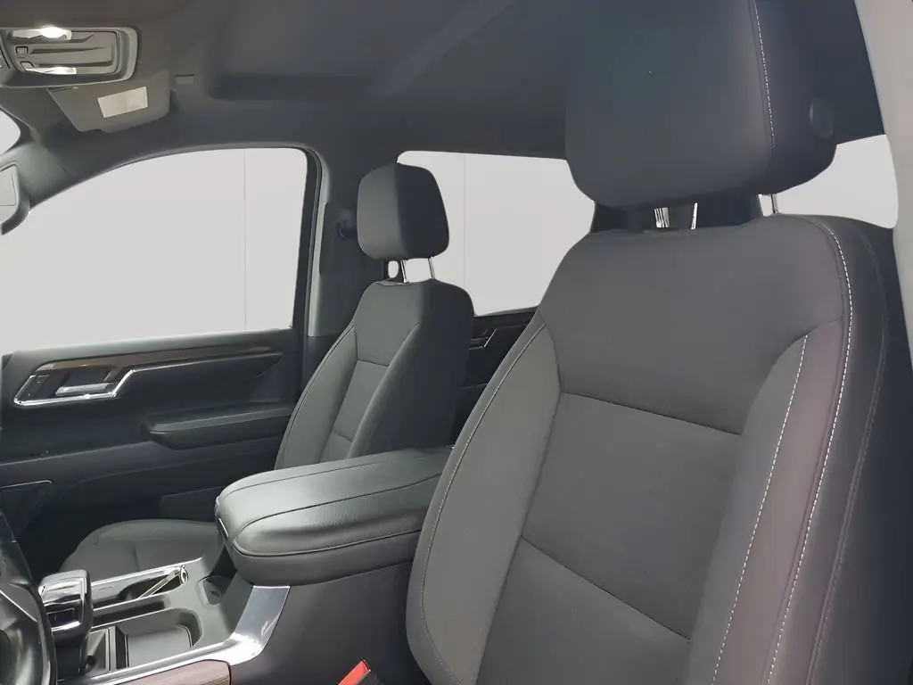 2024 Chevrolet Silverado - $45,923