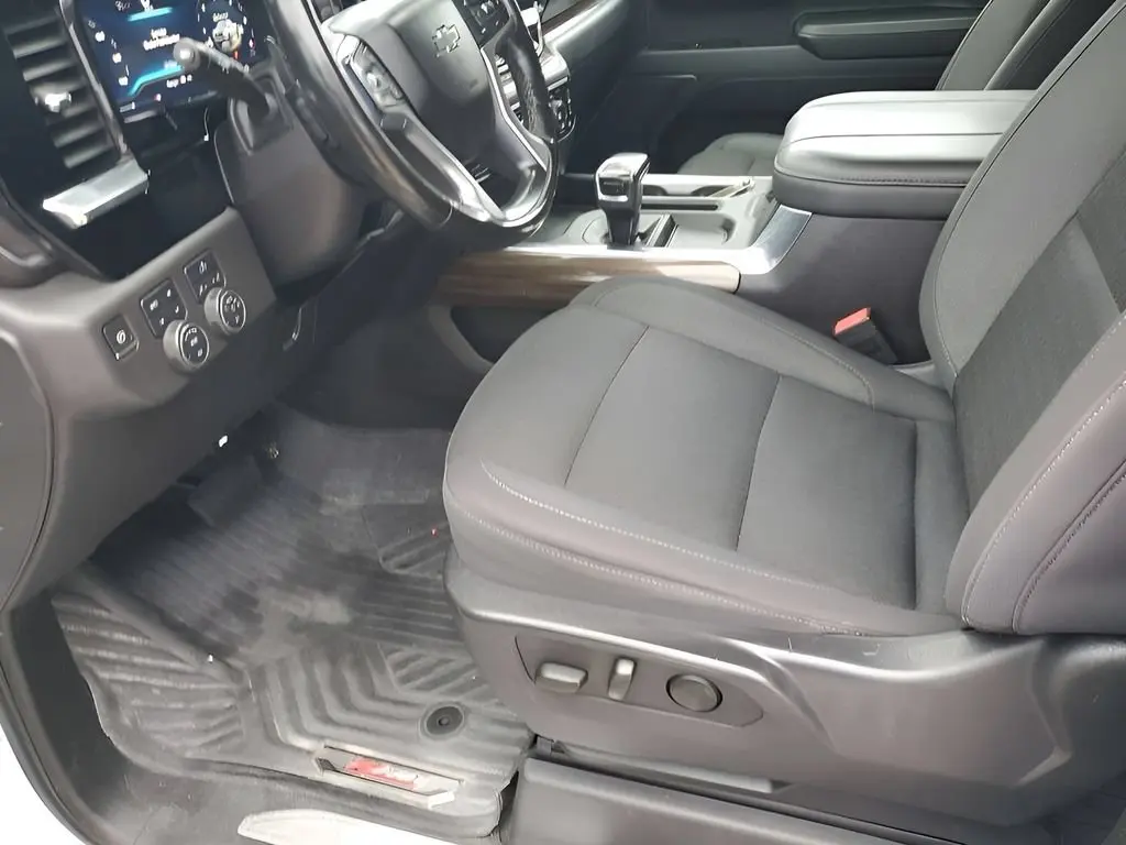 2024 Chevrolet Silverado - $45,923
