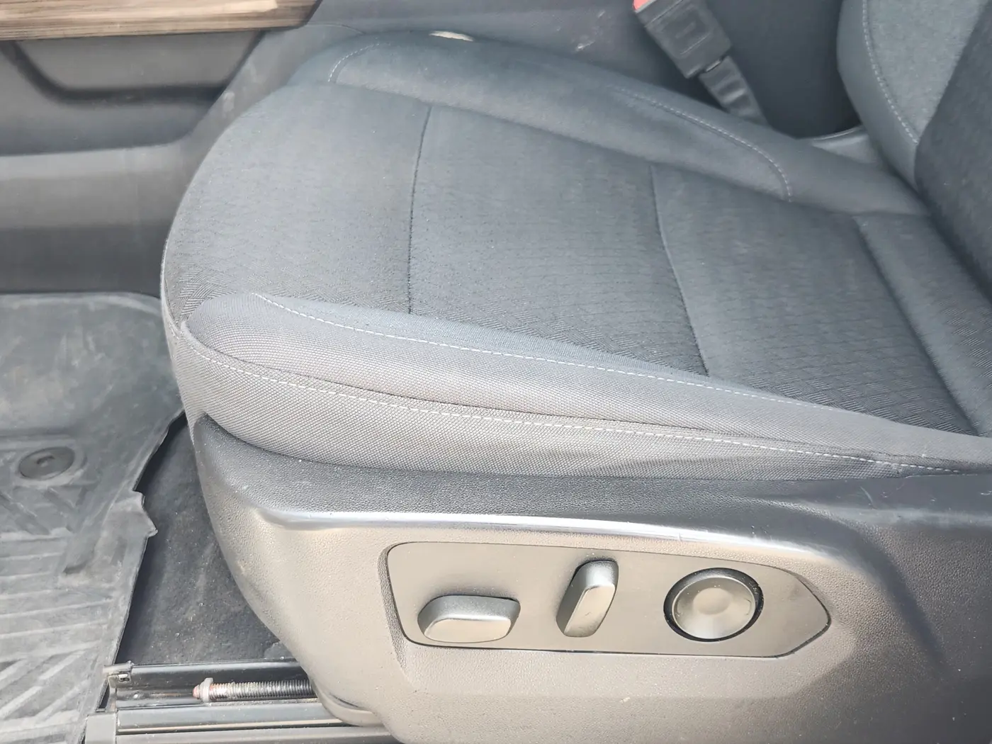 2024 Chevrolet Silverado - $45,923
