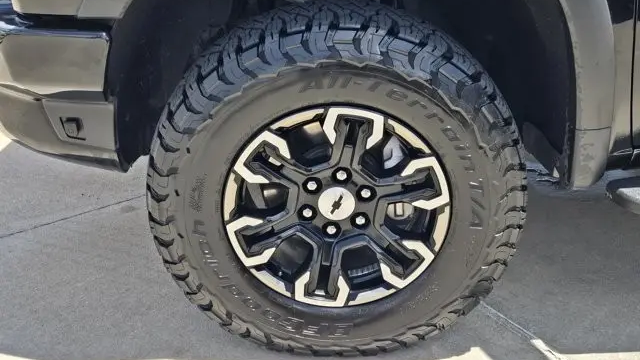 2024 Chevrolet Silverado 1500 ZR2