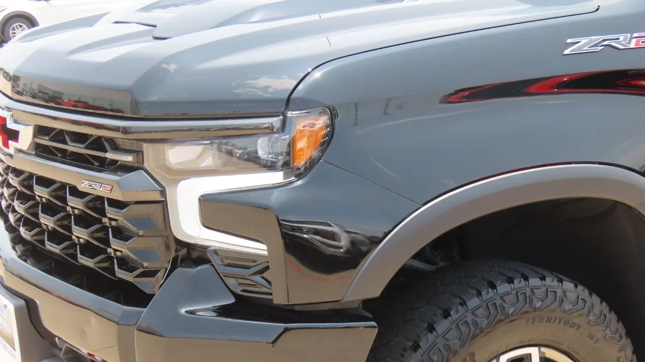 2023 Chevrolet Silverado 1500 ZR2