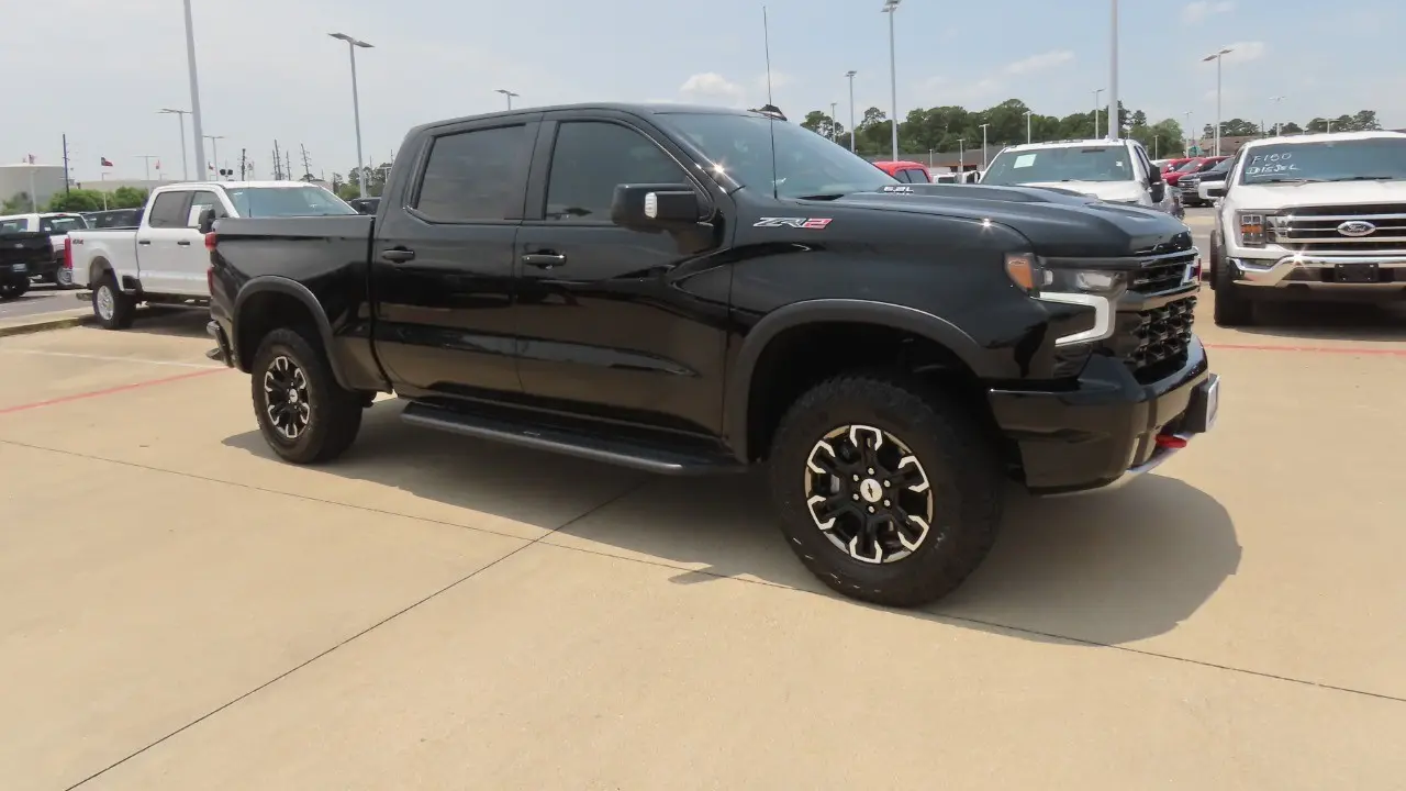 2023 Chevrolet Silverado 1500 ZR2