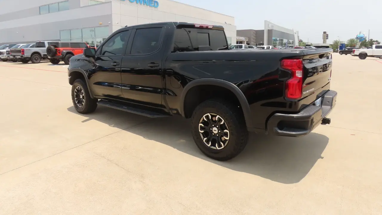 2023 Chevrolet Silverado 1500 ZR2