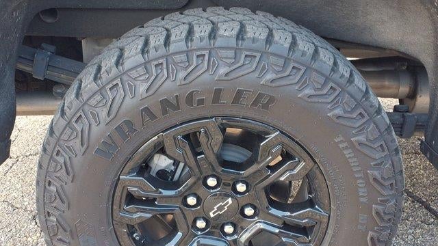2023 Chevrolet Silverado 1500 ZR2