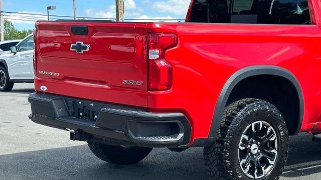 2023 Chevrolet Silverado 1500 ZR2