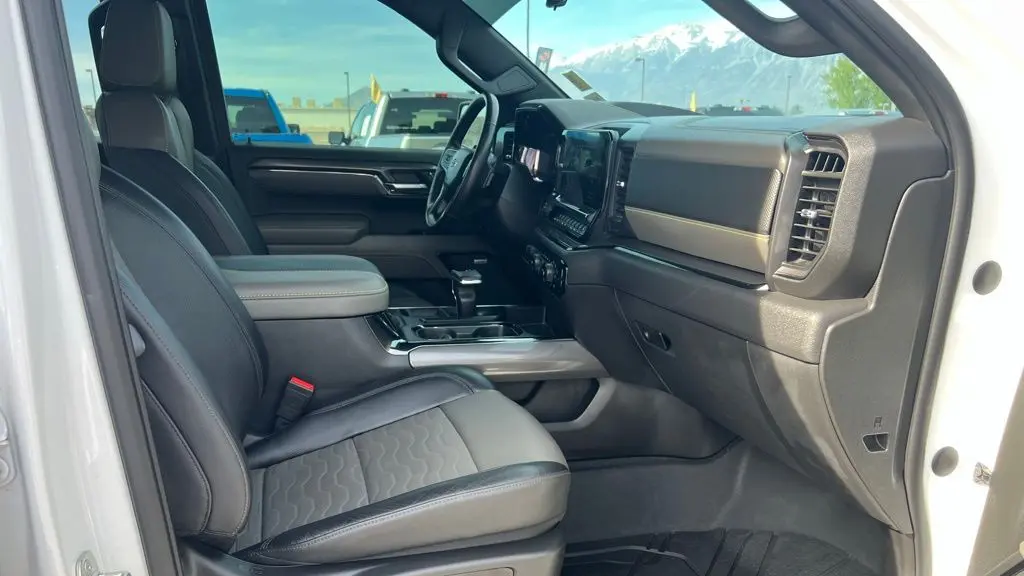 2023 Chevrolet Silverado 1500 ZR2