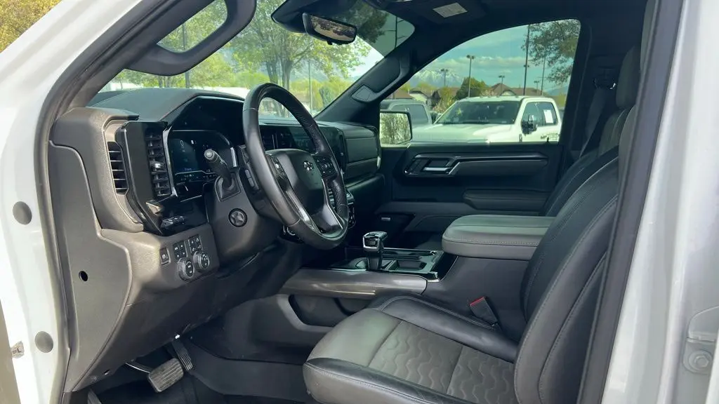 2023 Chevrolet Silverado 1500 ZR2