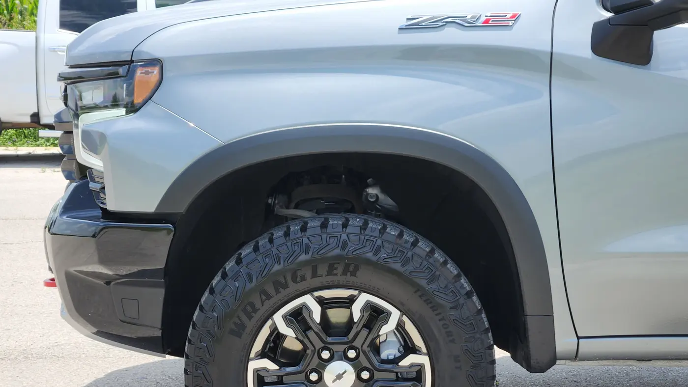 2023 Chevrolet Silverado 1500 ZR2