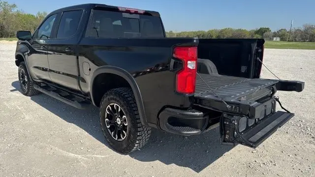 2023 Chevrolet Silverado 1500 ZR2