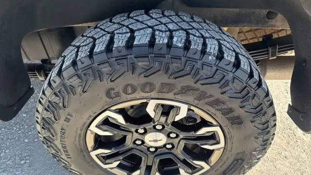 2023 Chevrolet Silverado 1500 ZR2