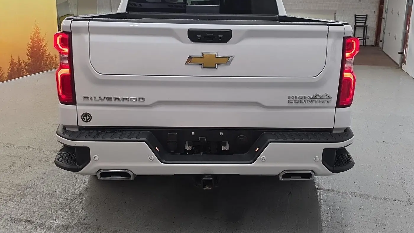 2023 Chevrolet Silverado 1500 High Country