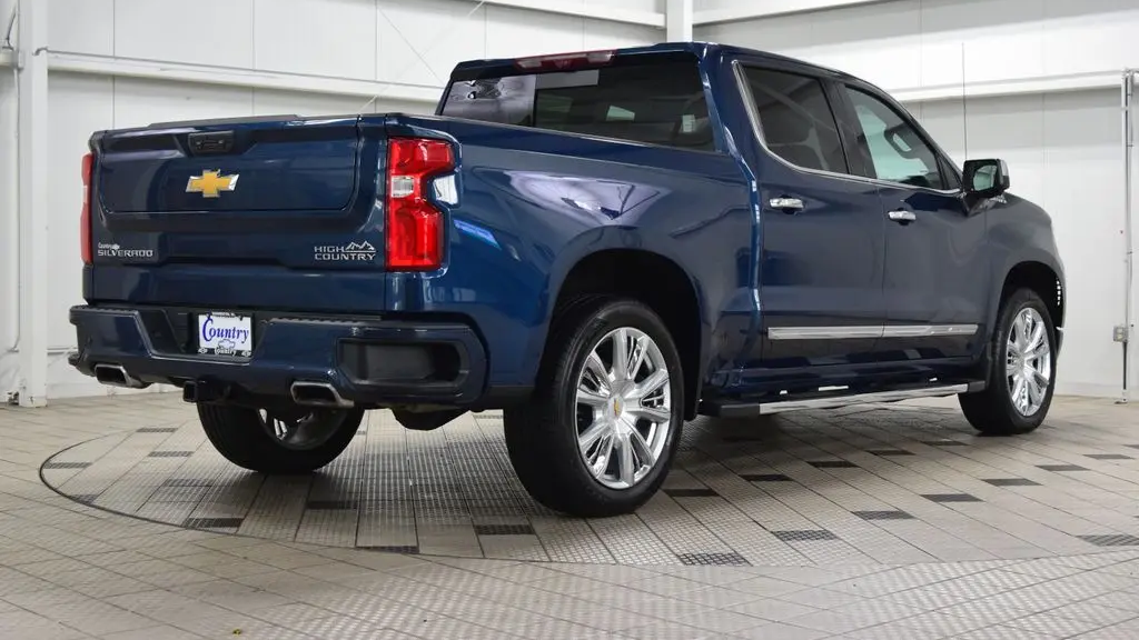 2023 Chevrolet Silverado 1500 High Country
