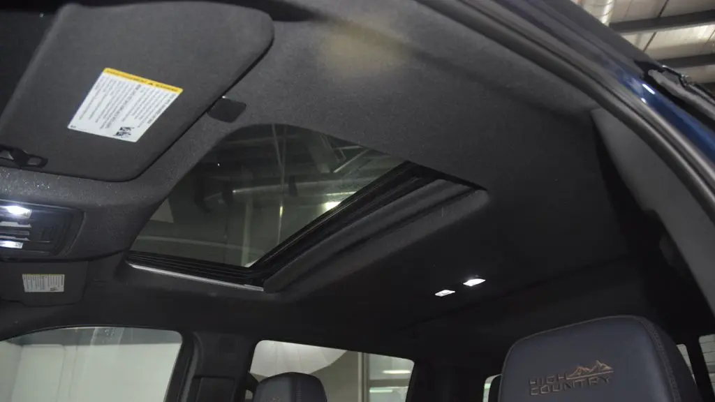 2023 Chevrolet Silverado 1500 High Country