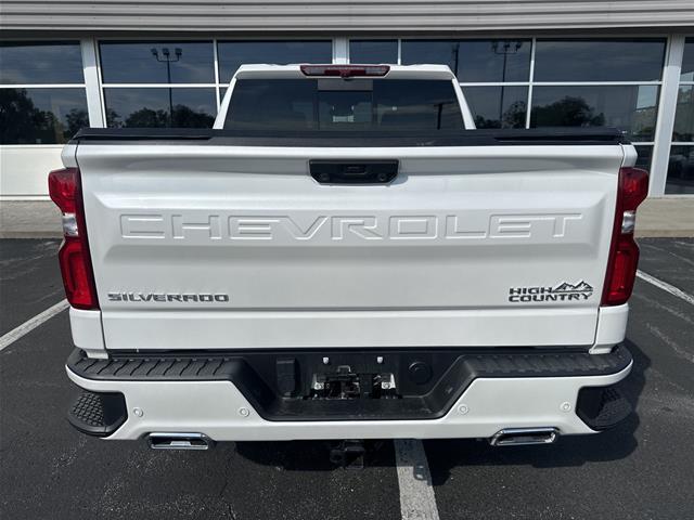 2022 Chevrolet Silverado - $48,998