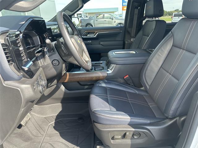 2022 Chevrolet Silverado - $48,998