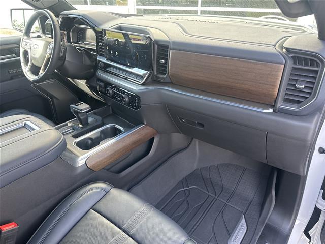2022 Chevrolet Silverado - $48,998