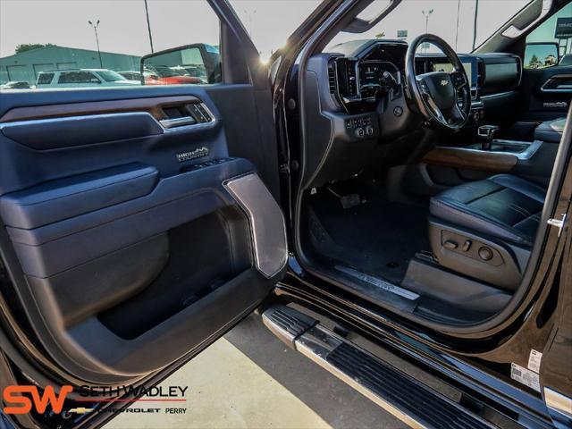 2022 Chevrolet Silverado - $38,900