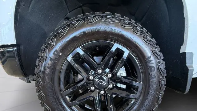 2025 Chevrolet Silverado 1500 Custom Trail Boss