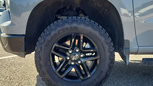 2025 Chevrolet Silverado 1500 Custom Trail Boss