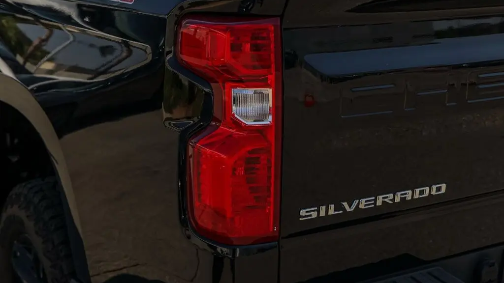 2025 Chevrolet Silverado 1500 Custom Trail Boss