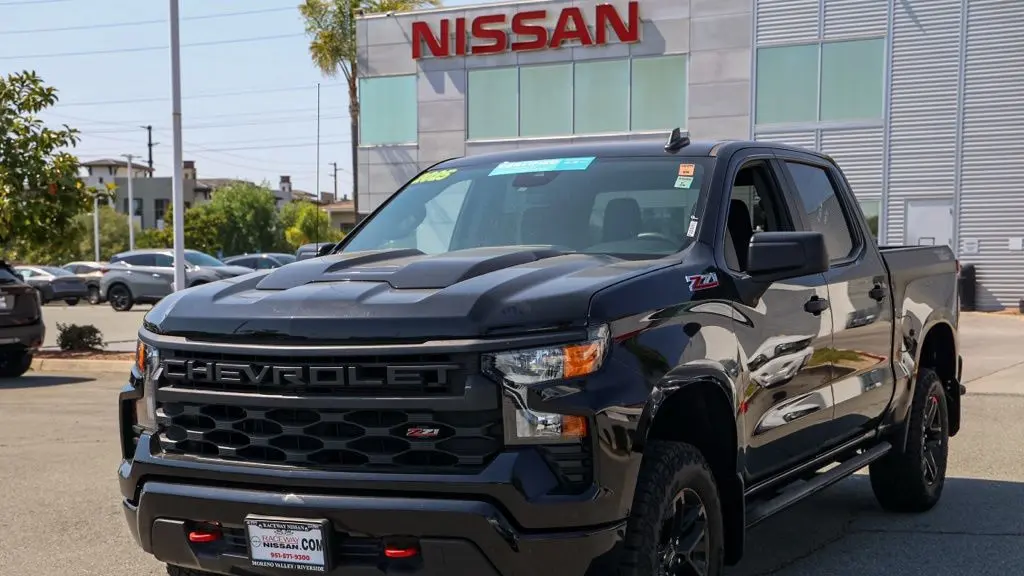 2025 Chevrolet Silverado 1500 Custom Trail Boss