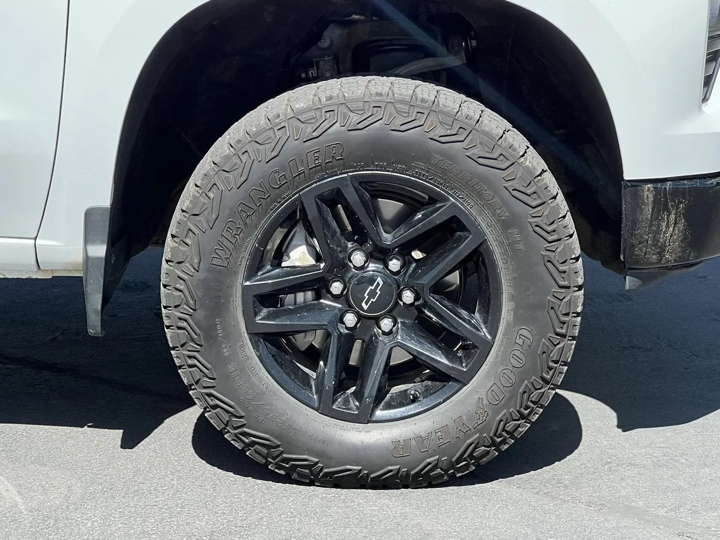 2025 Chevrolet Silverado - $40,050