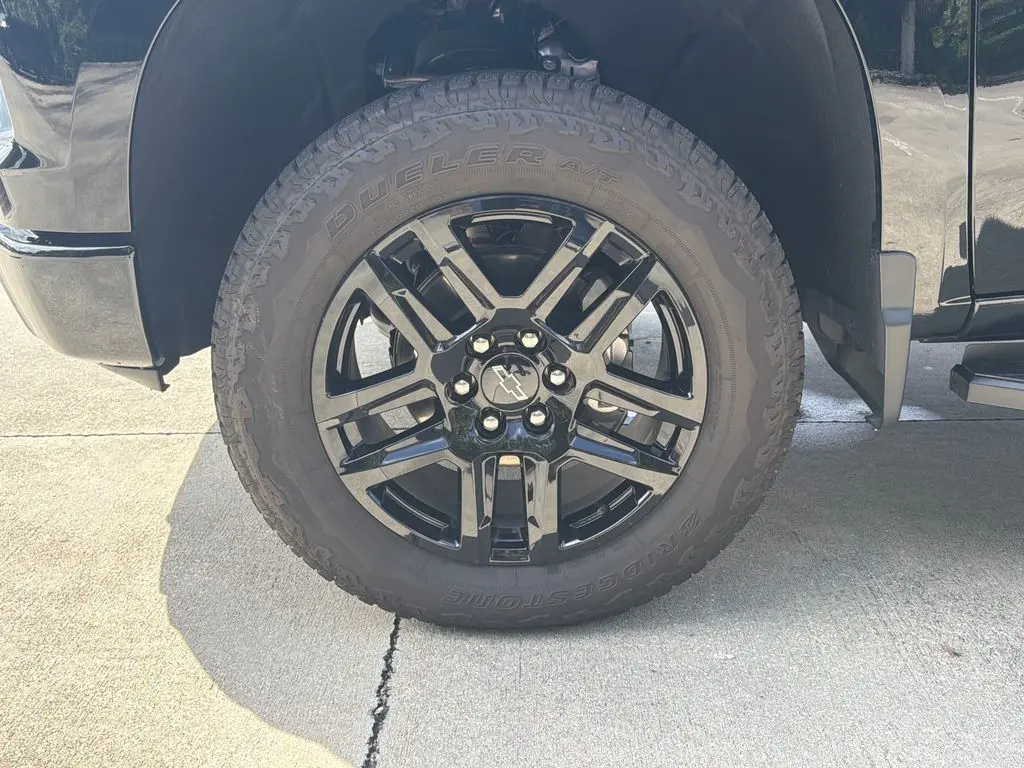 2026 Chevrolet Silverado - $48,501