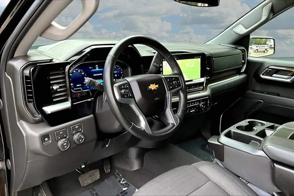 2026 Chevrolet Silverado - $44,500