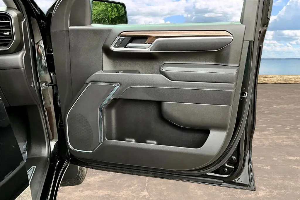 2026 Chevrolet Silverado - $44,500