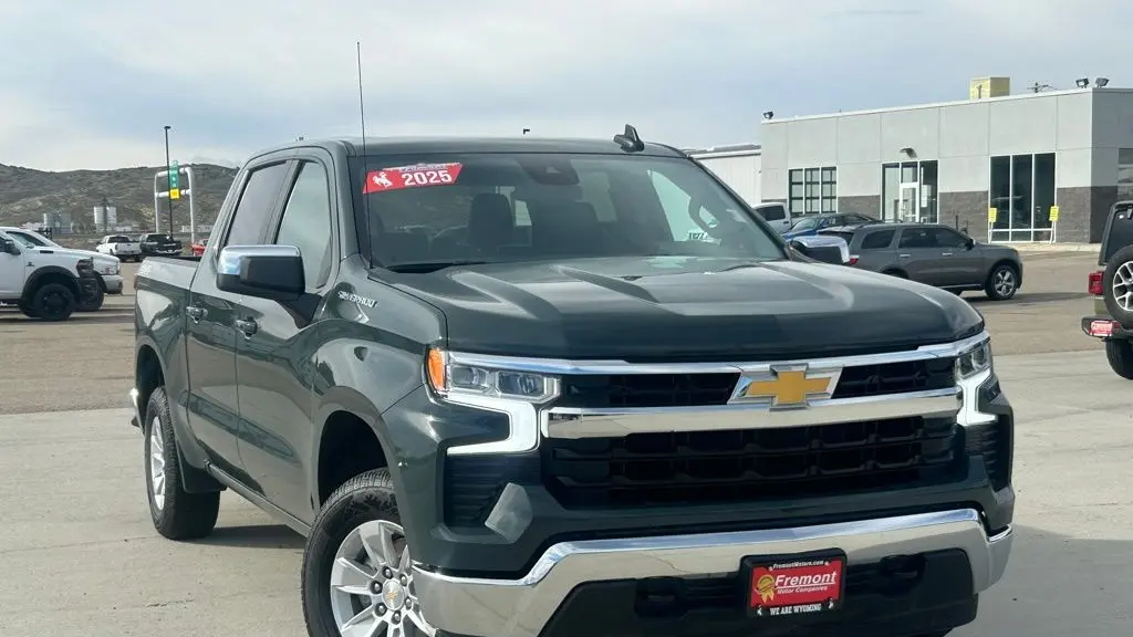 2025 Chevrolet Silverado 1500 LT