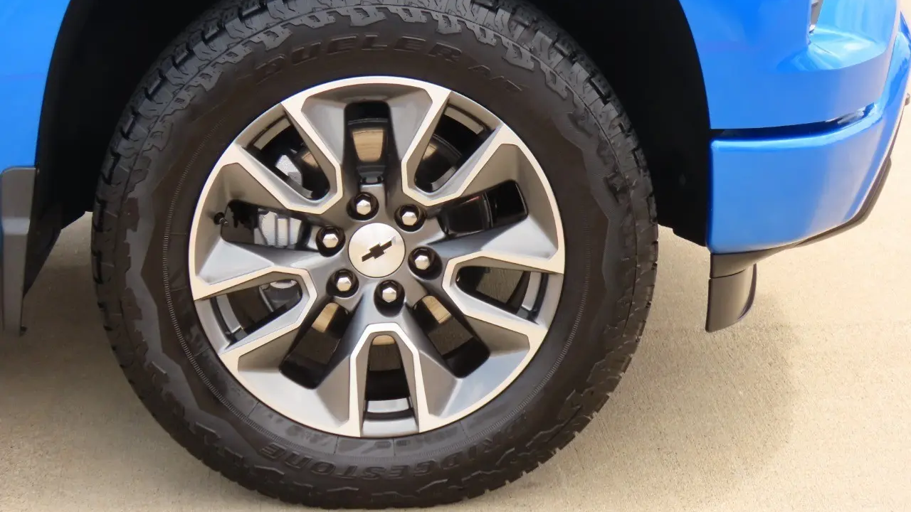 2025 Chevrolet Silverado 1500 RST
