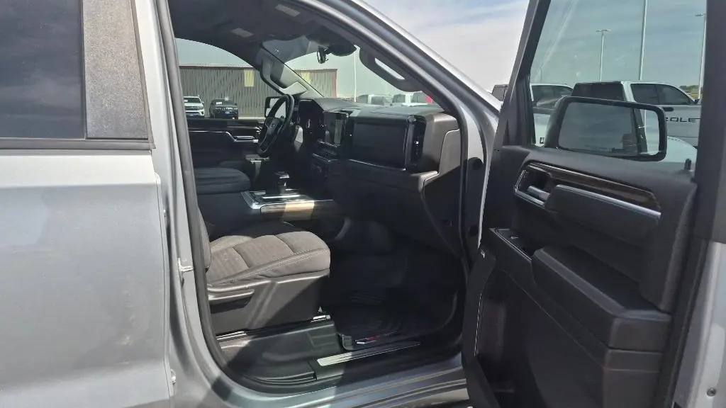 2025 Chevrolet Silverado 1500 LT Trail Boss