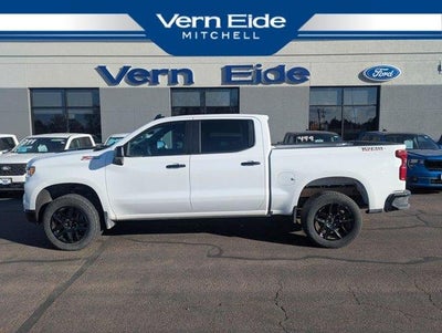 2025 Chevrolet Silverado 1500 4X4 LT Trail Boss 4DR Crew Cab 5.8 FT. SB