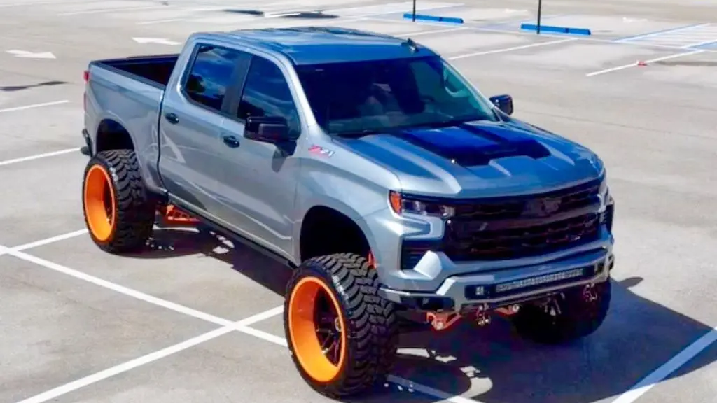 2025 Chevrolet Silverado 1500 LT Trail Boss