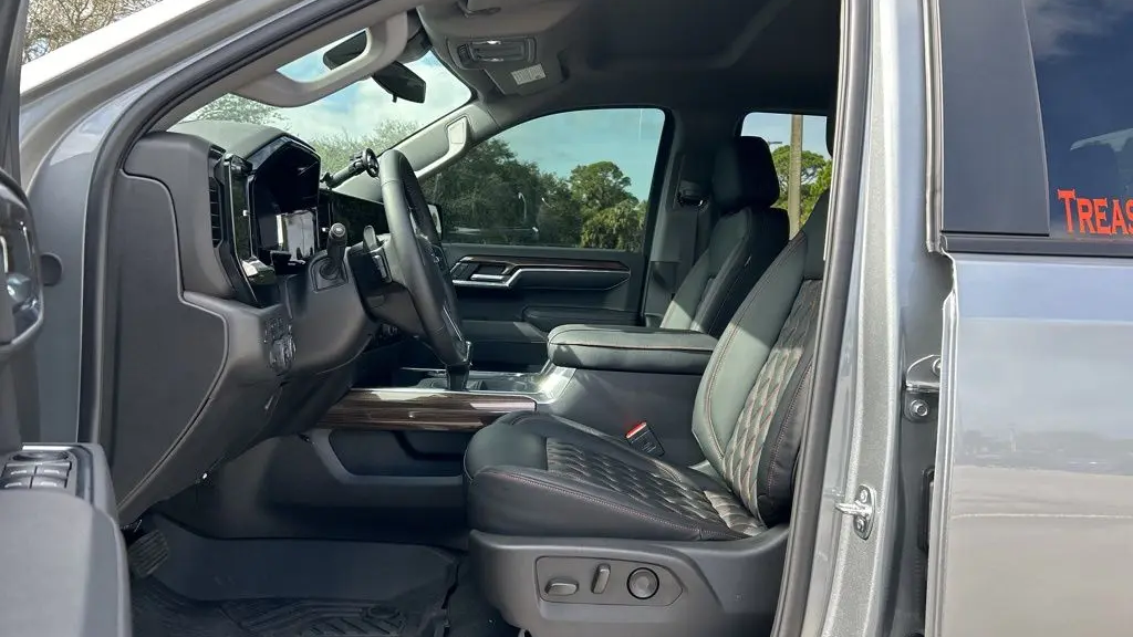 2025 Chevrolet Silverado 1500 LT Trail Boss