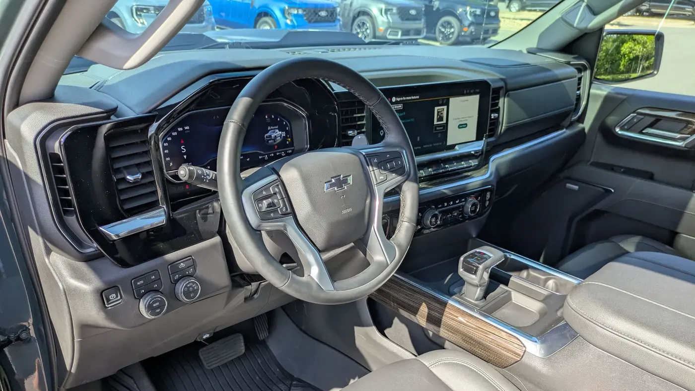 2025 Chevrolet Silverado 1500 LT Trail Boss