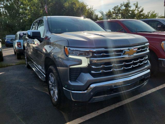 2025 Chevrolet Silverado 1500 LTZ — photo 1 of 12