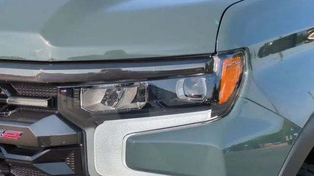 2025 Chevrolet Silverado 1500 ZR2