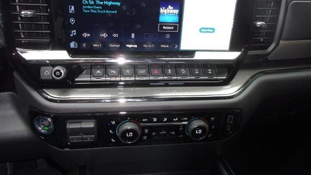 2025 Chevrolet Silverado 1500 ZR2