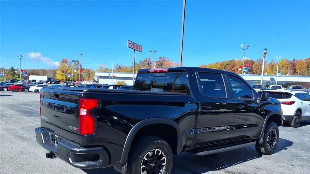 2025 Chevrolet Silverado 1500 ZR2