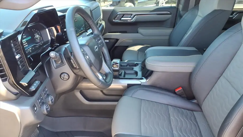 2025 Chevrolet Silverado 1500 ZR2