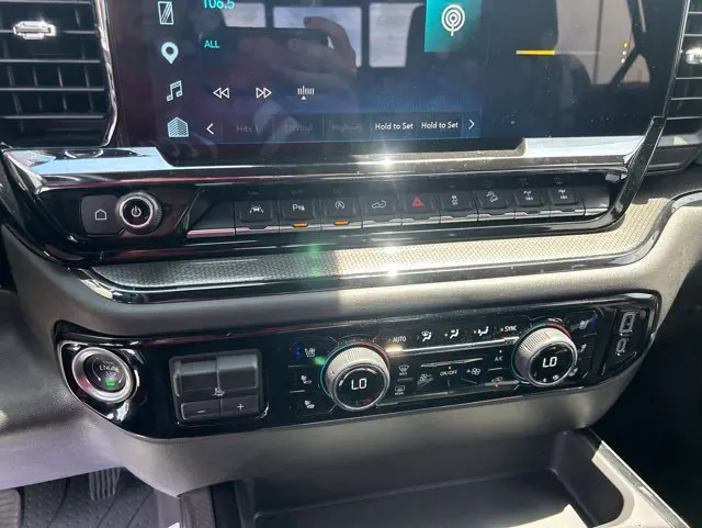 2025 Chevrolet Silverado
