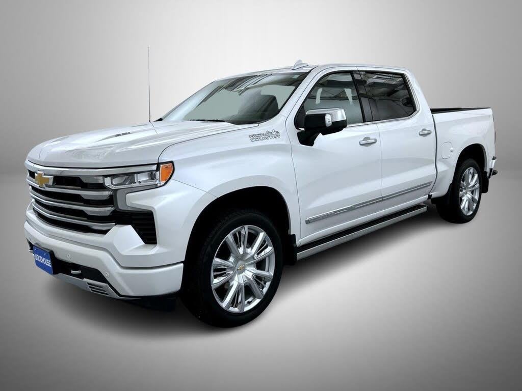 2025 Chevrolet Silverado - $62,616