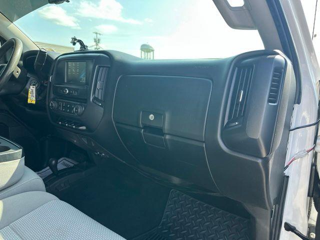 2018 Chevrolet Silverado - $17,780